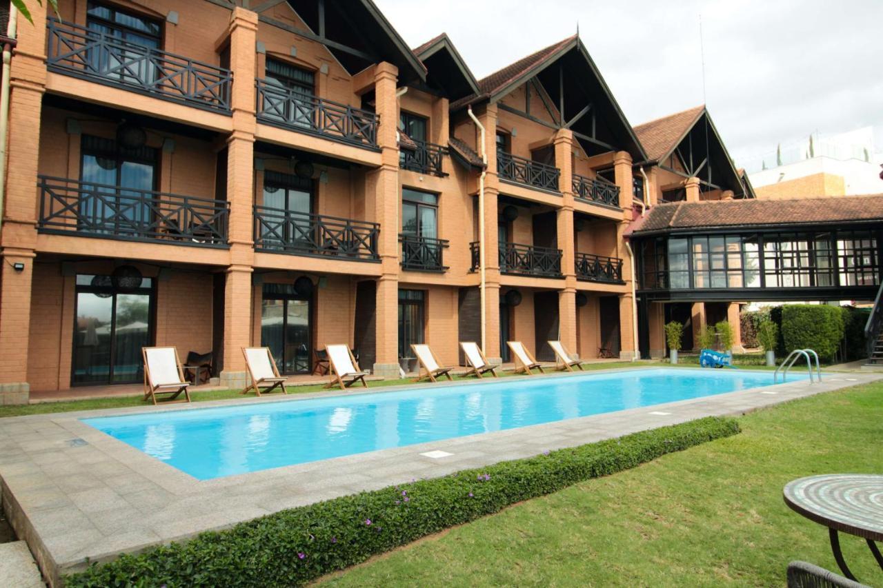 Radisson Hotel Tamboho Waterfront 塔那那利佛 外观 照片
