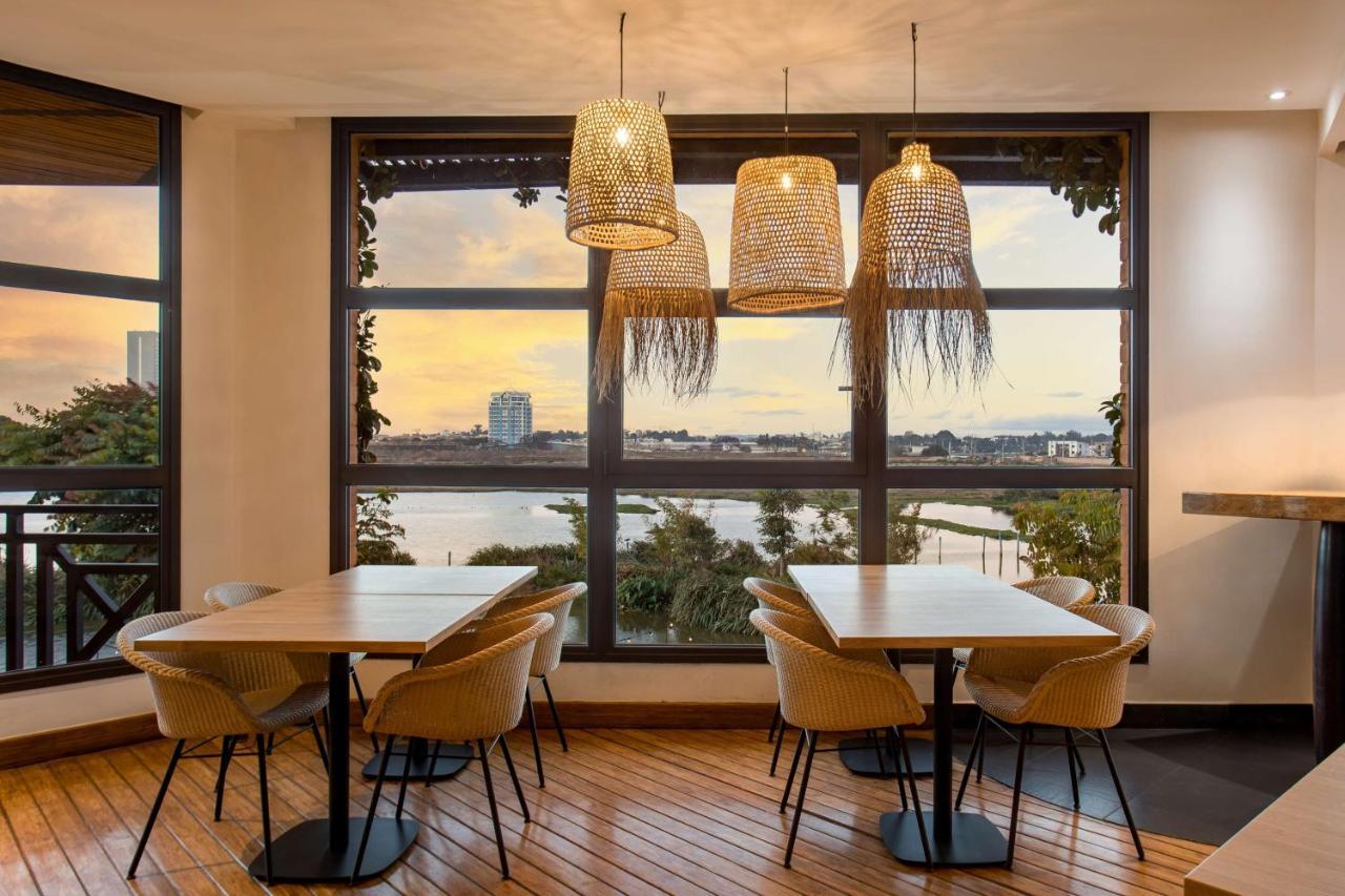 Radisson Hotel Tamboho Waterfront 塔那那利佛 外观 照片