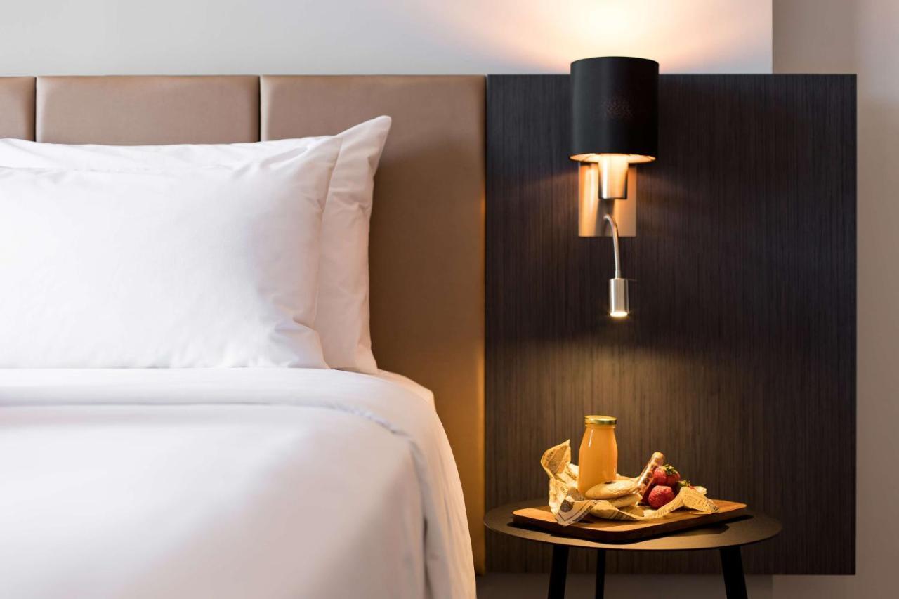 Radisson Hotel Tamboho Waterfront 塔那那利佛 外观 照片