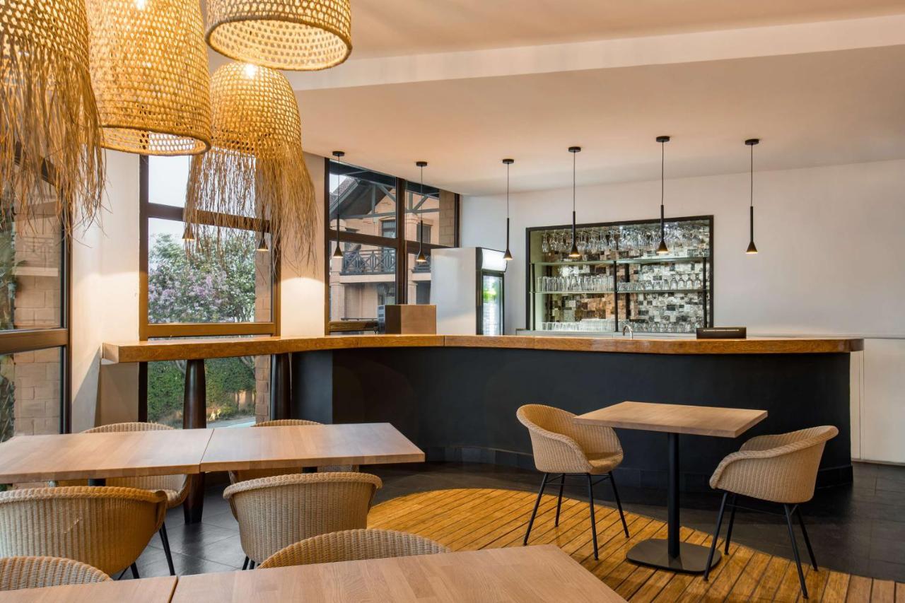 Radisson Hotel Tamboho Waterfront 塔那那利佛 外观 照片